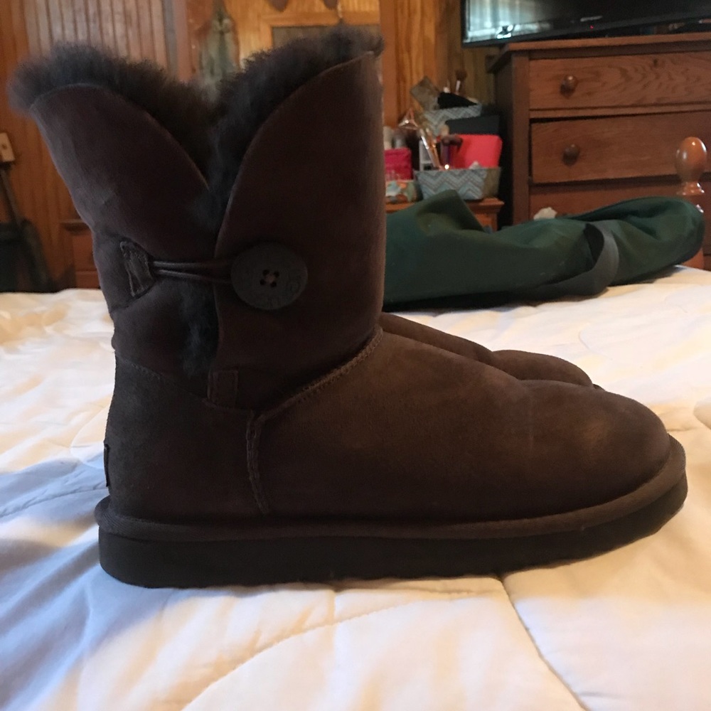 Chocolate Brown Bailey Button Uggs
